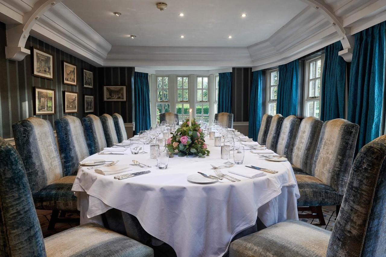 The Devonshire Arms At 4*