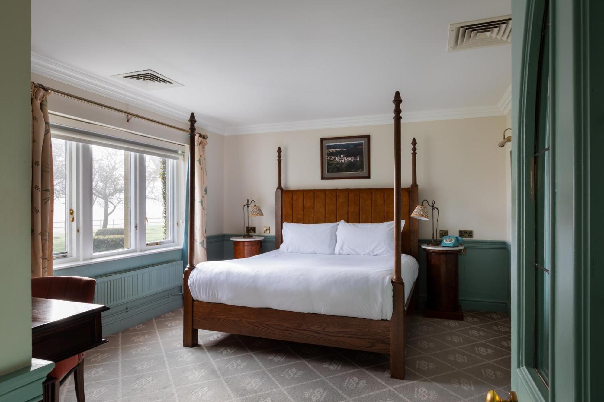 Hotel The Devonshire Arms At 4*